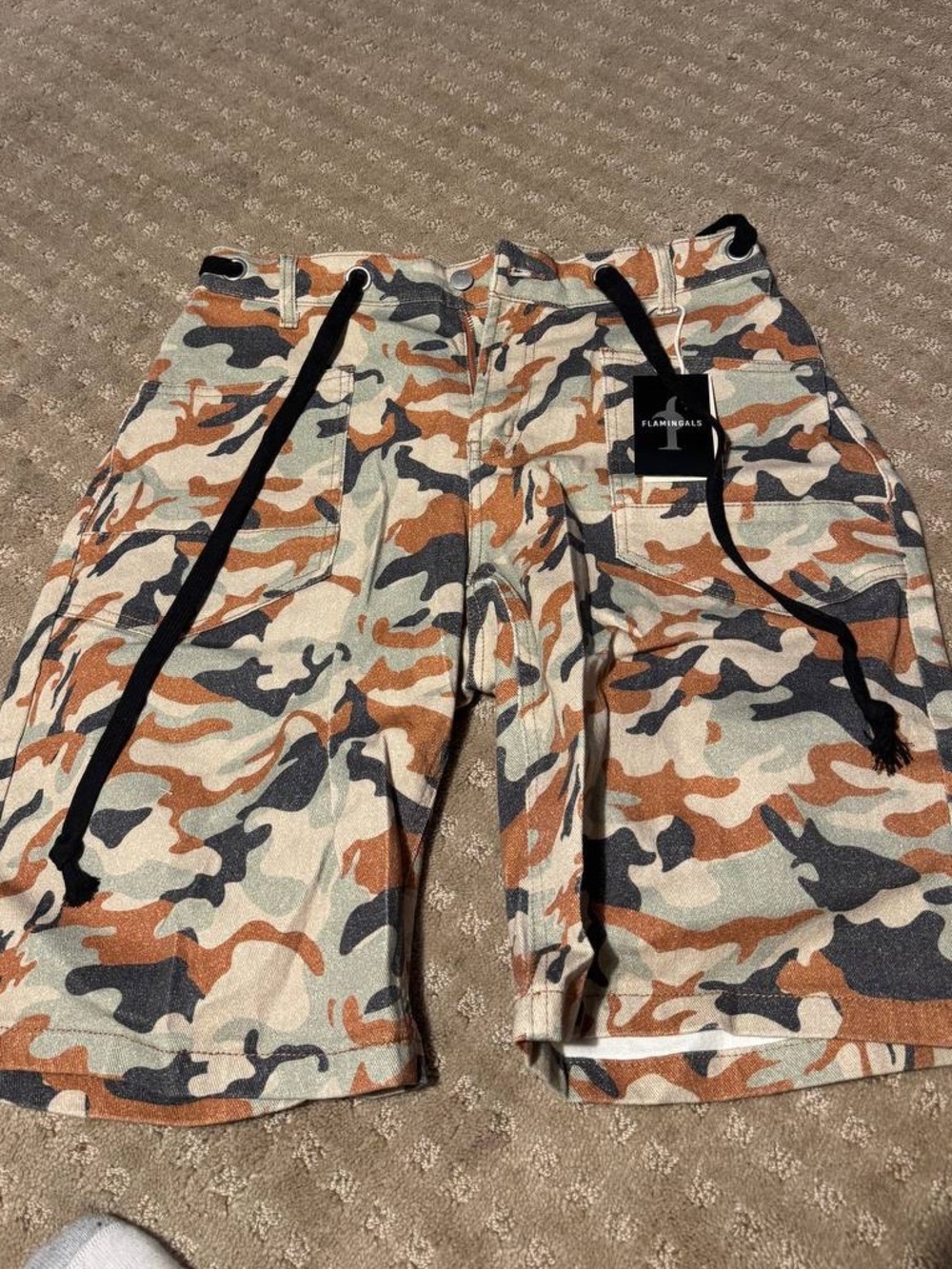 Flamingals High Rise Camo Bermuda Shorts L PS2-28 - Picture 4 of 7